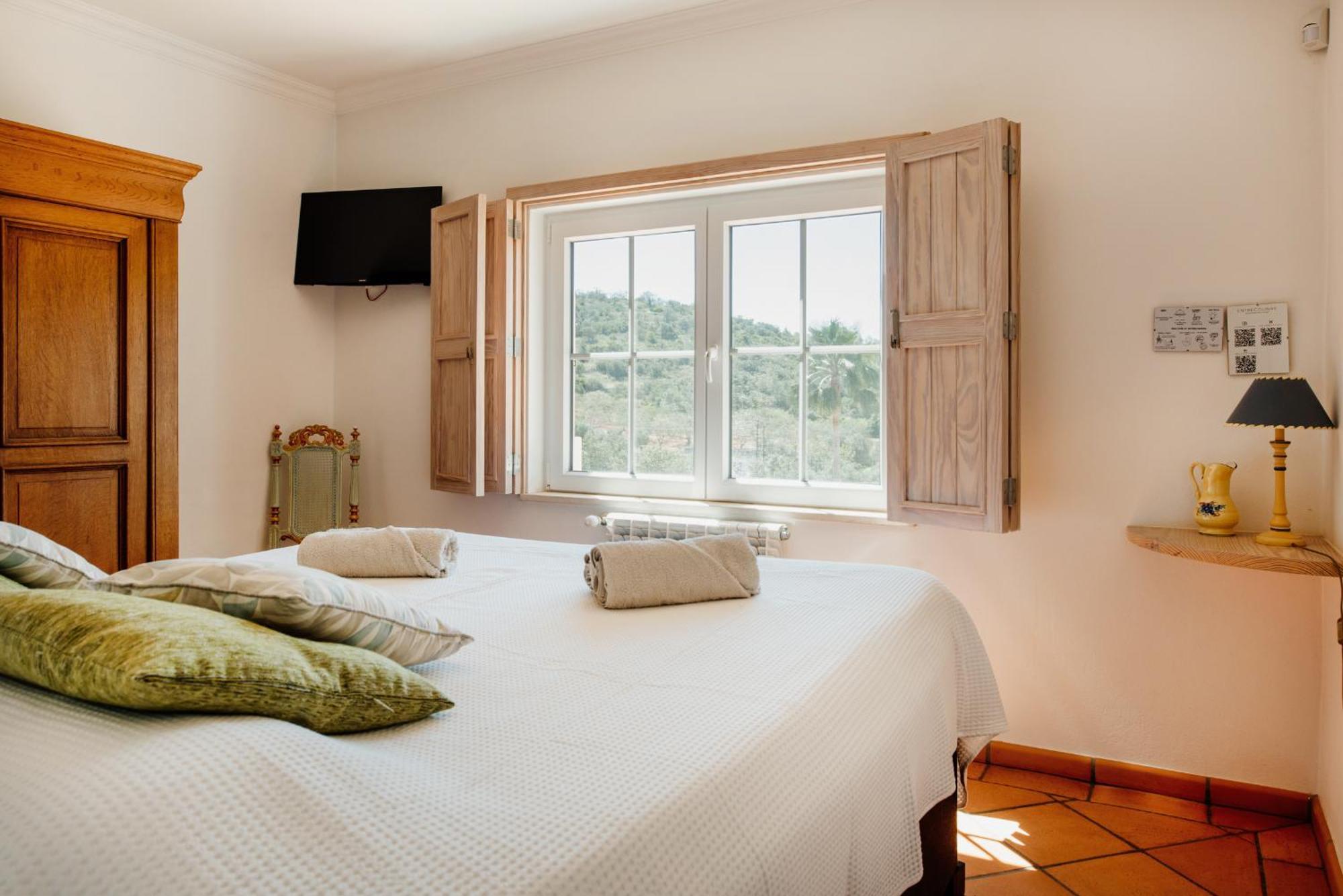 B&B Entrecolinas Падерне Екстериор снимка